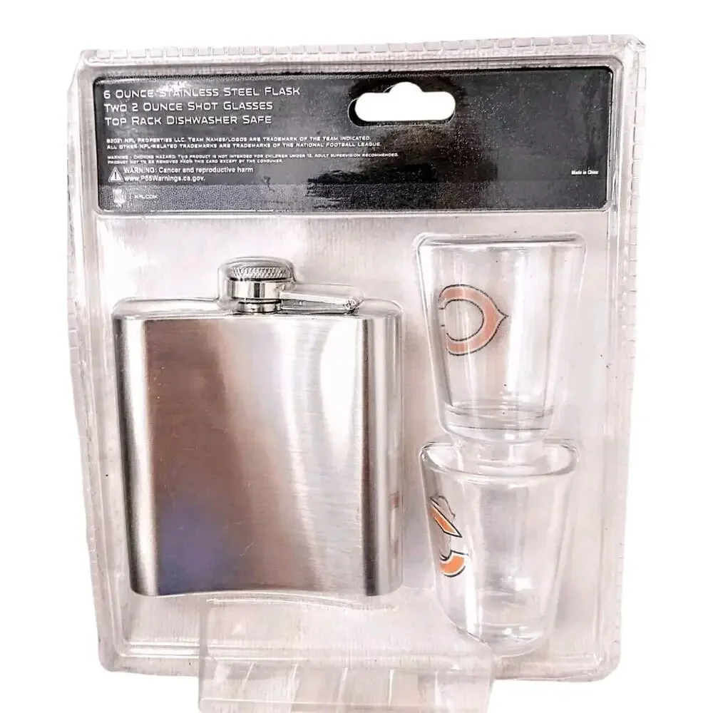 New NFL CHICAGO BEARS Flask & 2 Shot Glass Set Brushed‎ Stainless Steel Portable